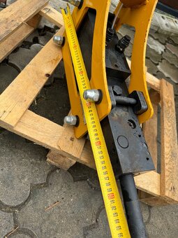 Hydraulické kladivo pro minibagry - 8