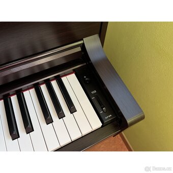 Elektrický klavír - YAMAHA CLP-645 - 8