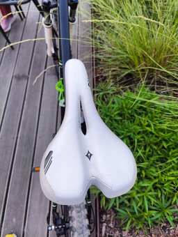 Horské kolo Specialized Jett Comp, rám 19", kola 29" - 8