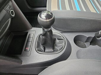 VW Caddy MAXI, 2.0 TDI s vestavbou na spaní - 8