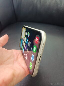Mobil iPhone 11, 128 GB, krásný stav - 8