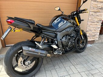 Yamaha FZ8 - 8