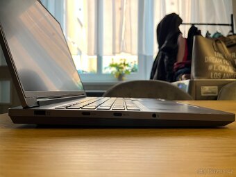Lenovo Legion 5 16IRX9 | i7-14650HX | RTX 4070 | 32 GB RAM - 8