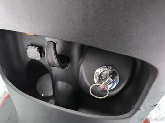 Selvo 4810L elektrický invalidní vozík - 8