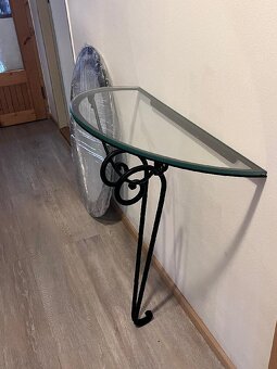 Kovaný stůl, židle, zrcadlo a lampa - 8