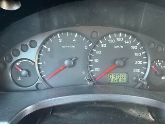 Ford Tourneo Connect - 8