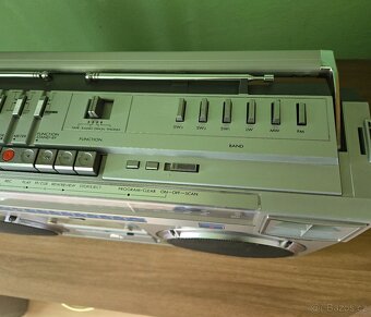 JVC M70 - 8