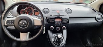 Mazda 2 - 8