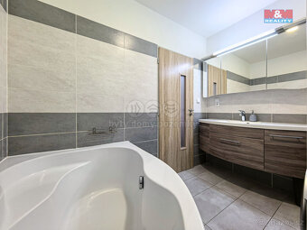 Pronájem bytu 3+kk, 64 m², Dolní Dobrouč - 8
