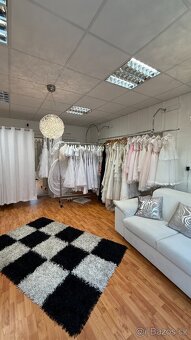 LIKVIDACE SVATEBNÍHO SALONU – Svatební šaty & doplňky. - 8