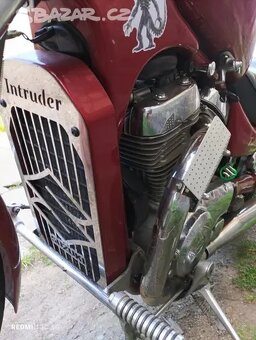 Suzuki Intruder VS 800 - 8