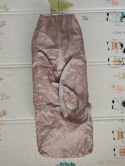 Cestovní postýlka Kinderkraft Joy 2 s příslušenstvím - 8