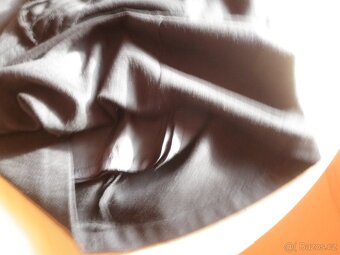 luxusní černé kvalitní značkové šaty - vel. S - 8