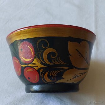 Chochloma - dřevěné ručně vyráběné a zdobené nádobí - 8