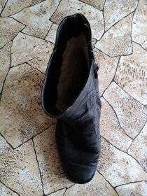 Dámské zimní boty kožené s hustým kožiškem - 8