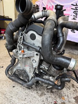 Motor - VW T5 2.5TDi 128kW - typ BPC - 8