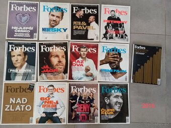 8 ročníků časopisu Forbes 2022-2015 - 8