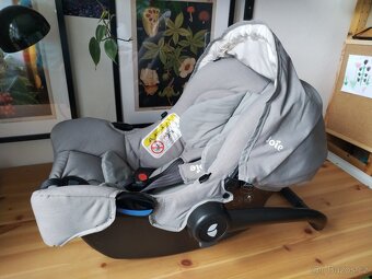 Autosedačka vajíčko s isofix základnou Joie Gemm - 8
