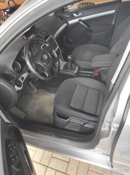 Škoda Octavia II 1.6 TDI facelift k opravě nebo ND - 8
