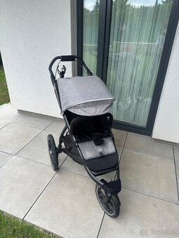 Thule Urban Glide 2 s korbou - 8