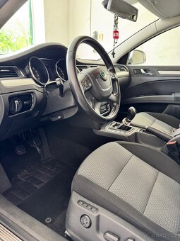Škoda Superb 2.0 tdi 103kw 2011 - 8