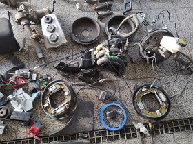 Toyota Yaris II náhradní díly - 8