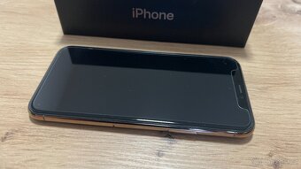 Apple iPhone 11 Pro 64GB, cena 3600Kč - 8