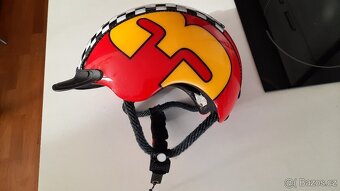 Značková dětská helma na kolo nebo koloběžku - 8
