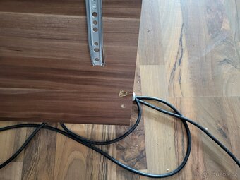 Psací stůl 145 x 60 x 76,5 - 8