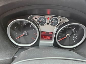 Ford focus - 8