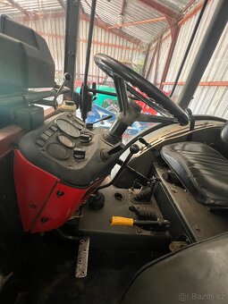 TRAKTOR ZETOR 5243 - 8