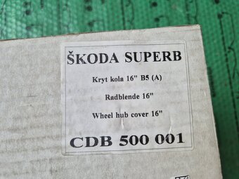 Škoda Superb 16 kryty kol (poklice) - 8