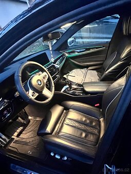 BMW 540i - 8