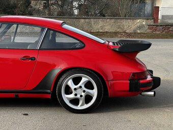 Porsche 911 Carrera 2.7 MFI - 8