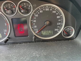 Vw sharan 1.9 tdi 85kw 7 místný - 8