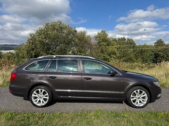 ŠKODA SUPERB II 2.0 TDI COMBI / ZÁRUKA / PODZIMNÍ SLEVA - 8