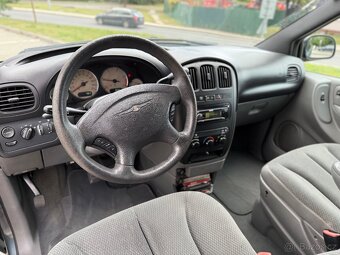 Chrysler Voyager 2,8 CRD, automat, r.v. 2006 - 8