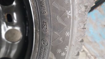 Prodám zimní sadu Škoda Fabia 185/60/15 - 8