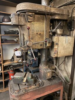 Ruším zámečnickou dílnu. - 8