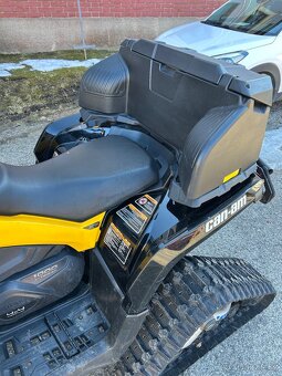 Čtyřkolka Can-am Outlander 1000 XT-P - 8