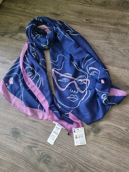 Rectangle face IT desigual šátek nový s visačkou obličej - 8