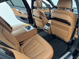 BMW Řada 7, 750i V8 4x4 CZ Long - 8