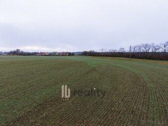 Prodej stavebního pozemku 740 m², Pohořelice, ev.č. 00045 - 8