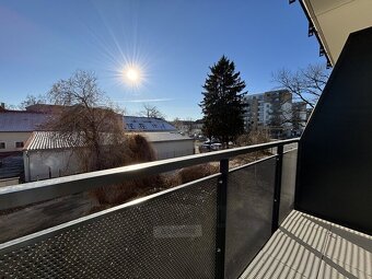 Pronájem 1+kk 36,3 m² - 8