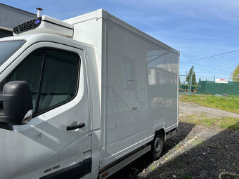 RENAULT MASTER – chlaďák - 8