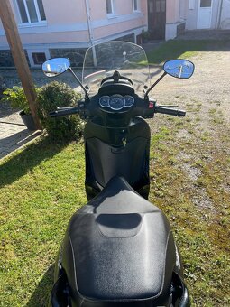 Piaggio Beverly 300 - 8