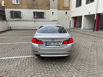 BMW 5 F10 520D 133 tisice najeto - 8