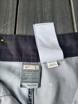NIKE - PÁNSKÉ SPORTOVNÍ KRAŤASY - 8