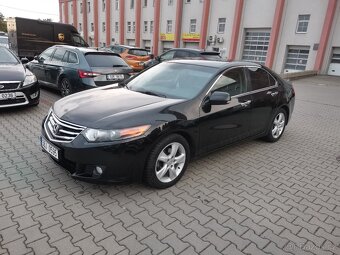 Honda Accord 2.2 - 8