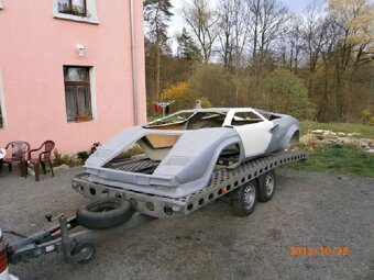 Laminátový skelet Lamborghini Countach. - 8